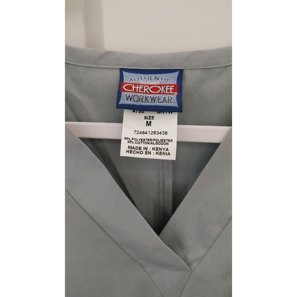 Cherokee Scrub Top Traditional Classic Gray Medium Vneck NWT - Picture 3 of 4